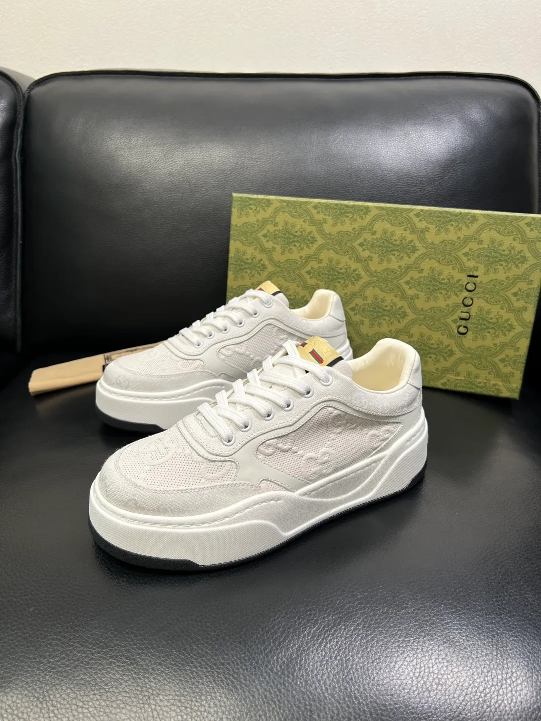 Men's shoes 💰840 Gucci high quality top crafts Gucci counter new original factory configuration, imported cowhide fabric from Italy, imported cowhide lining, breathable and comfortable, sole: original factory special supply original sole super comfortable, original factory and single goods, welcome to compare, code number 38-44 (customized 45 46)